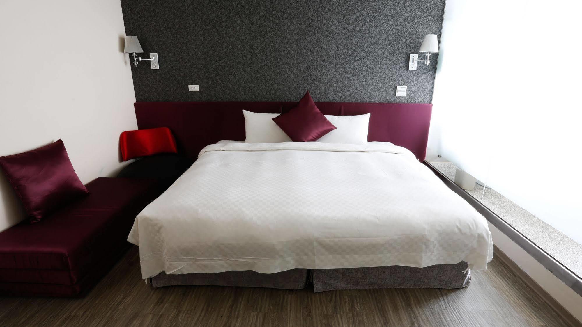 Walker Hotel - Zhengyi Taipei Exterior photo