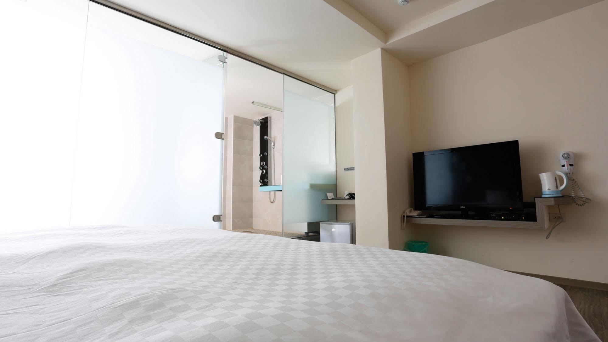 Walker Hotel - Zhengyi Taipei Exterior photo