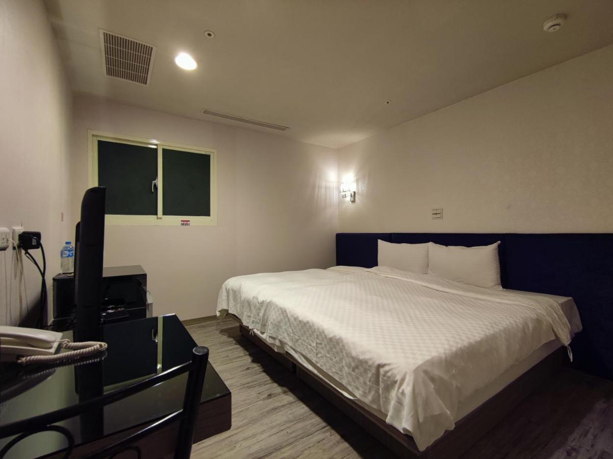 Walker Hotel - Zhengyi Taipei Exterior photo